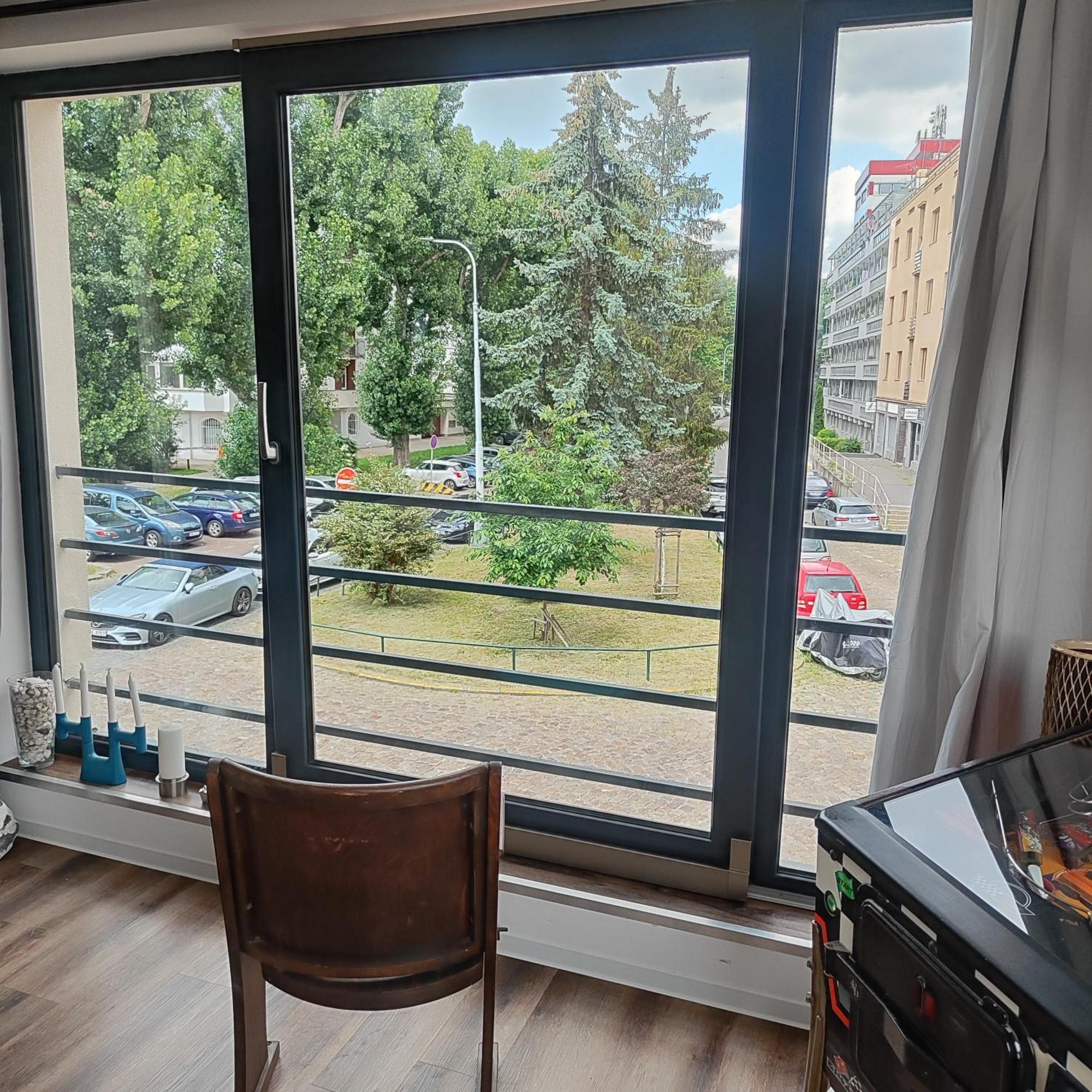 Apartment Big Windows Praga Exterior foto